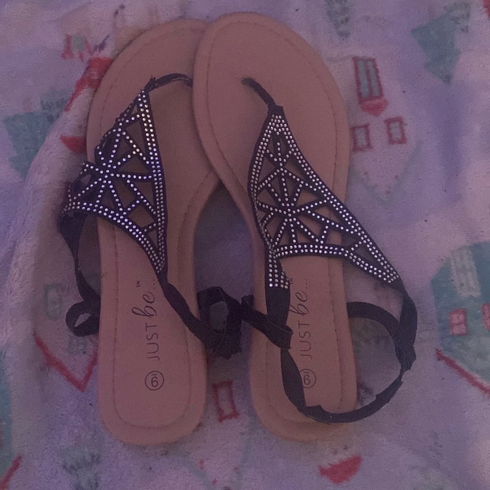 Black/Brown Size 9 Sandals 🥰.